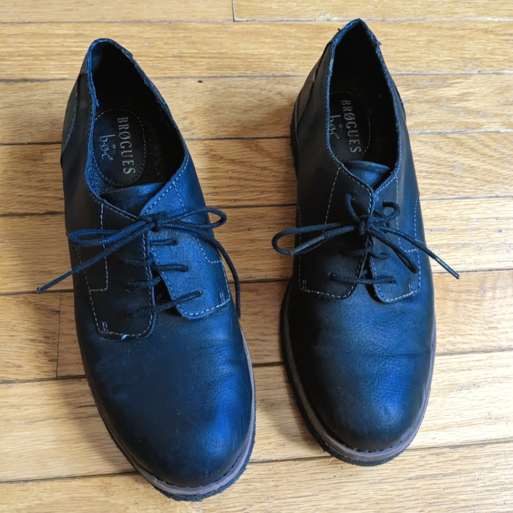 Brogues by b.o.c